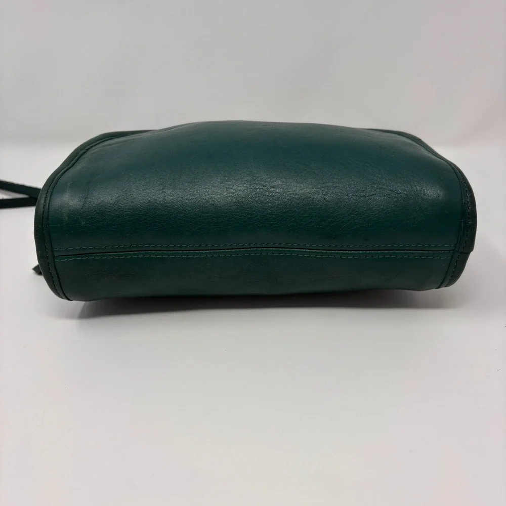 Vintage COACH Kimball Purse Jade Green Leather 9911 Crescent Crossbody USA